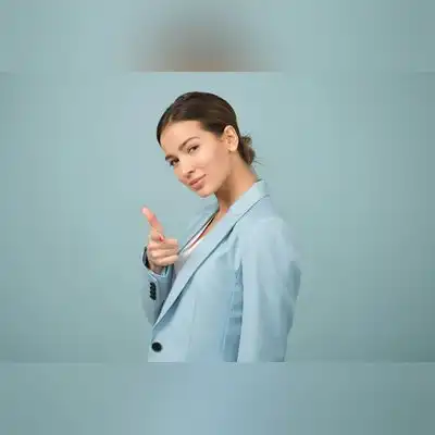 董萱
